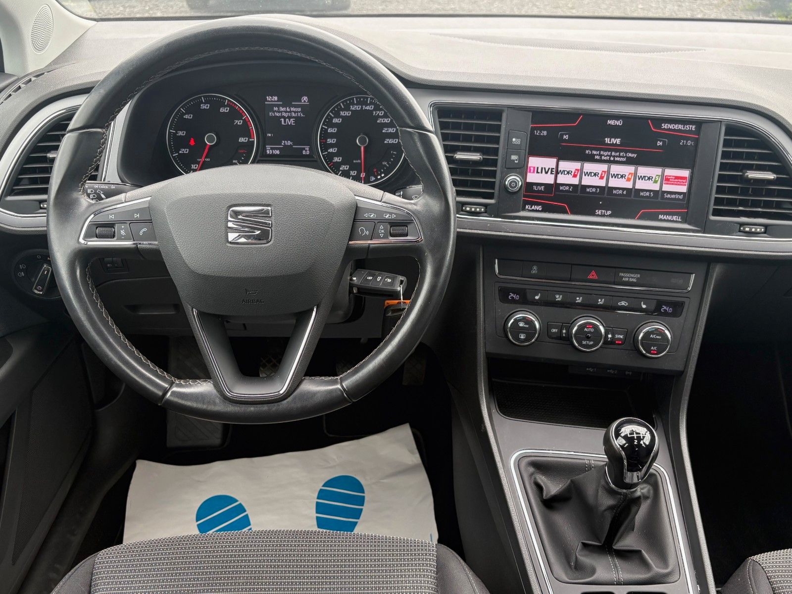 Fahrzeugabbildung SEAT Leon Style 1.4 TSI Klima SHZ Tempomat SPORTLENKR
