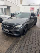 Mercedes-Benz 220 GLC 220 d Kombi - graue Mercedes-Benz 220