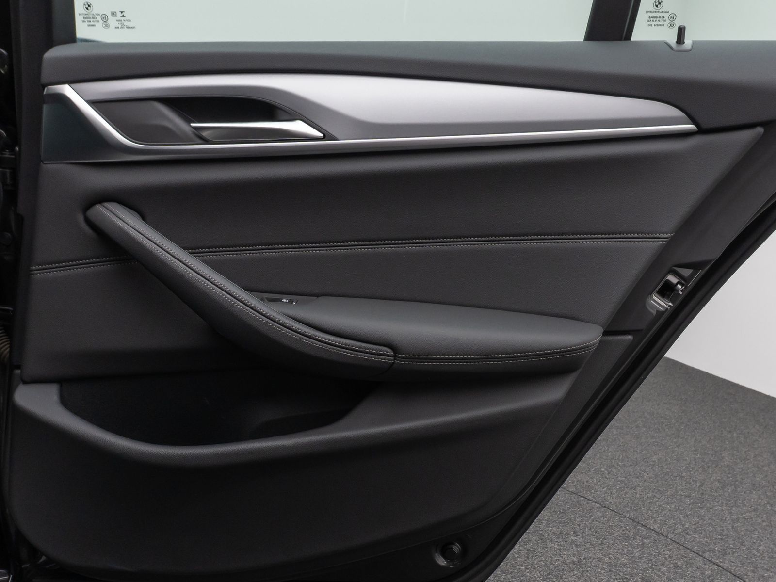 Fahrzeugabbildung BMW 520i DAB WLAN CockPitProPDC Sitzhzg LED Alarm