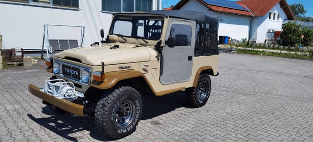 Toyota Land Cruiser Bj42