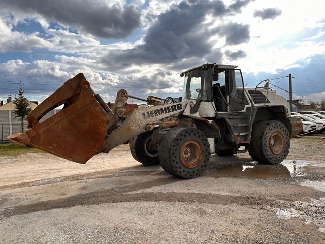 Liebherr 576 2plus2