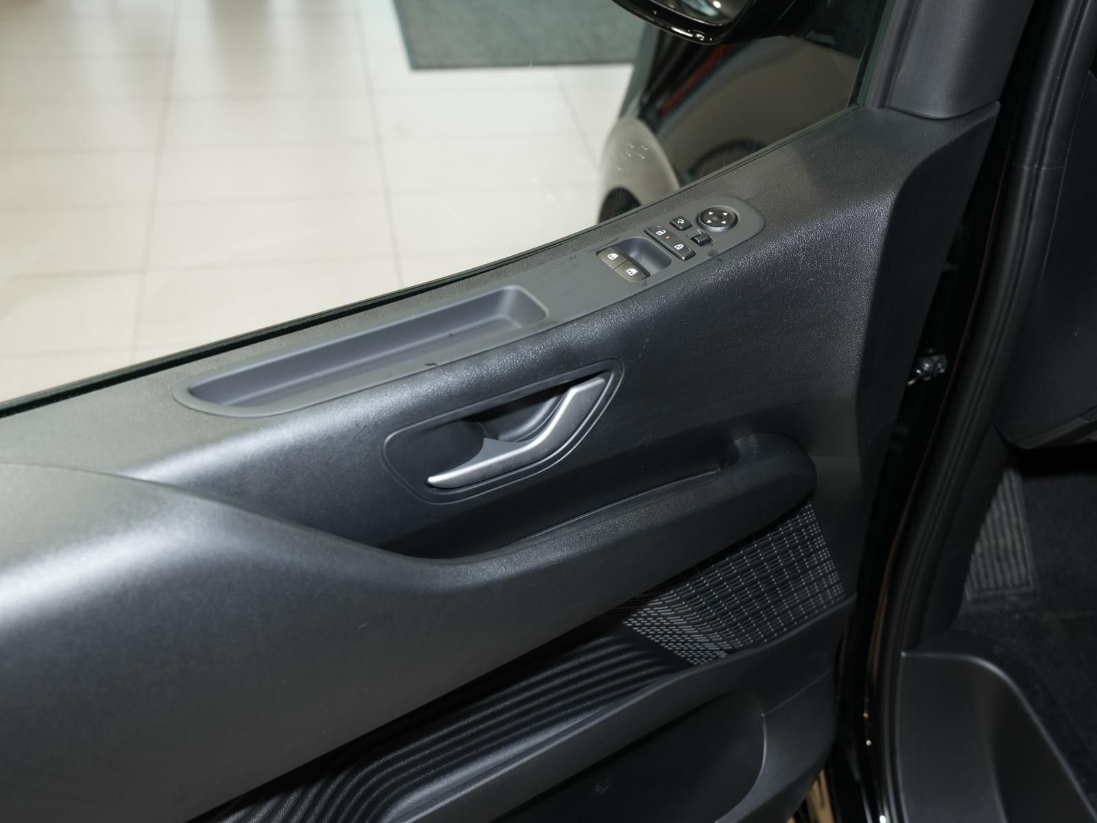 Hyundai Staria – Bild 14