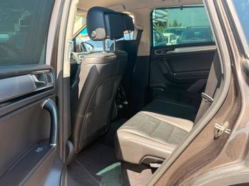 Volkswagen Touareg - 7