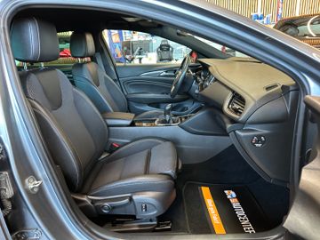 Opel Insignia*LKHZ*2-ZONEN*CARPLAY*TEMPO*PDC*LED