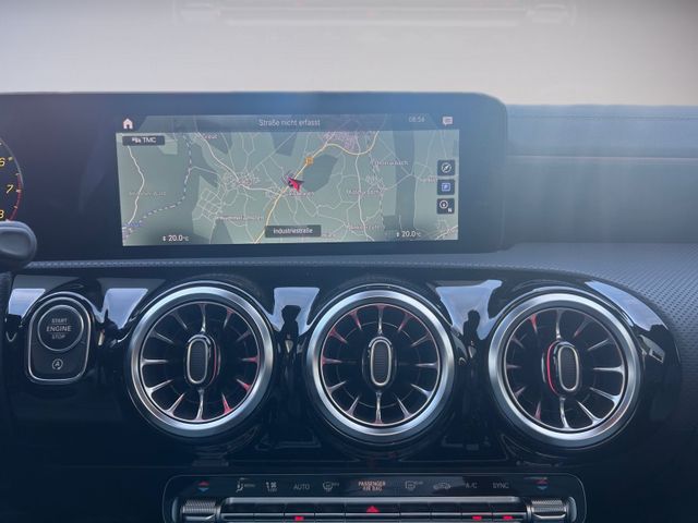 Mercedes-Benz CLA 35 AMG
