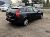 Volvo V60 Kombi Summum *XENON*MEMORY*SCHIEBEDACH*LEDER - Volvo V60 Gebrauchtwagen