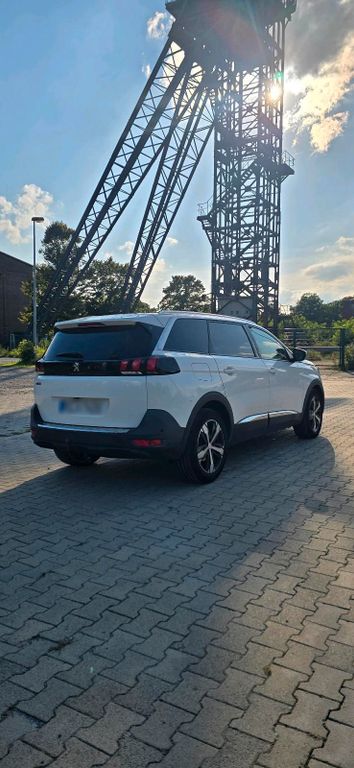 Image of Peugeot 5008