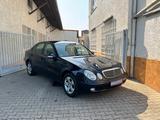 Mercedes-Benz E 320 *Automatik*BiXenon*SHZ*Navi*MB SH*1.Hand - Mercedes-Benz E 320 in Frankfurt (Main)