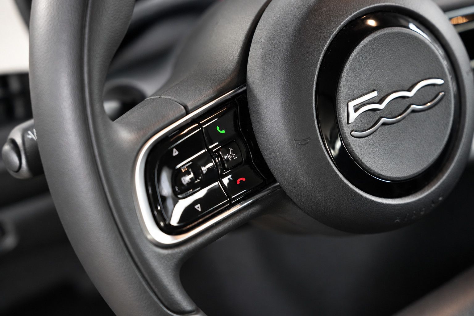 Fahrzeugabbildung Fiat 500 e Action *Klima*Sonderlackierung*Bluetooth