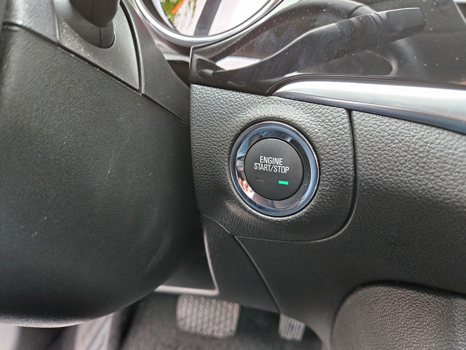 Fahrzeugabbildung Opel Astra K 1.4 Turbo Design&Tech LED Kamera SHZ LHZ
