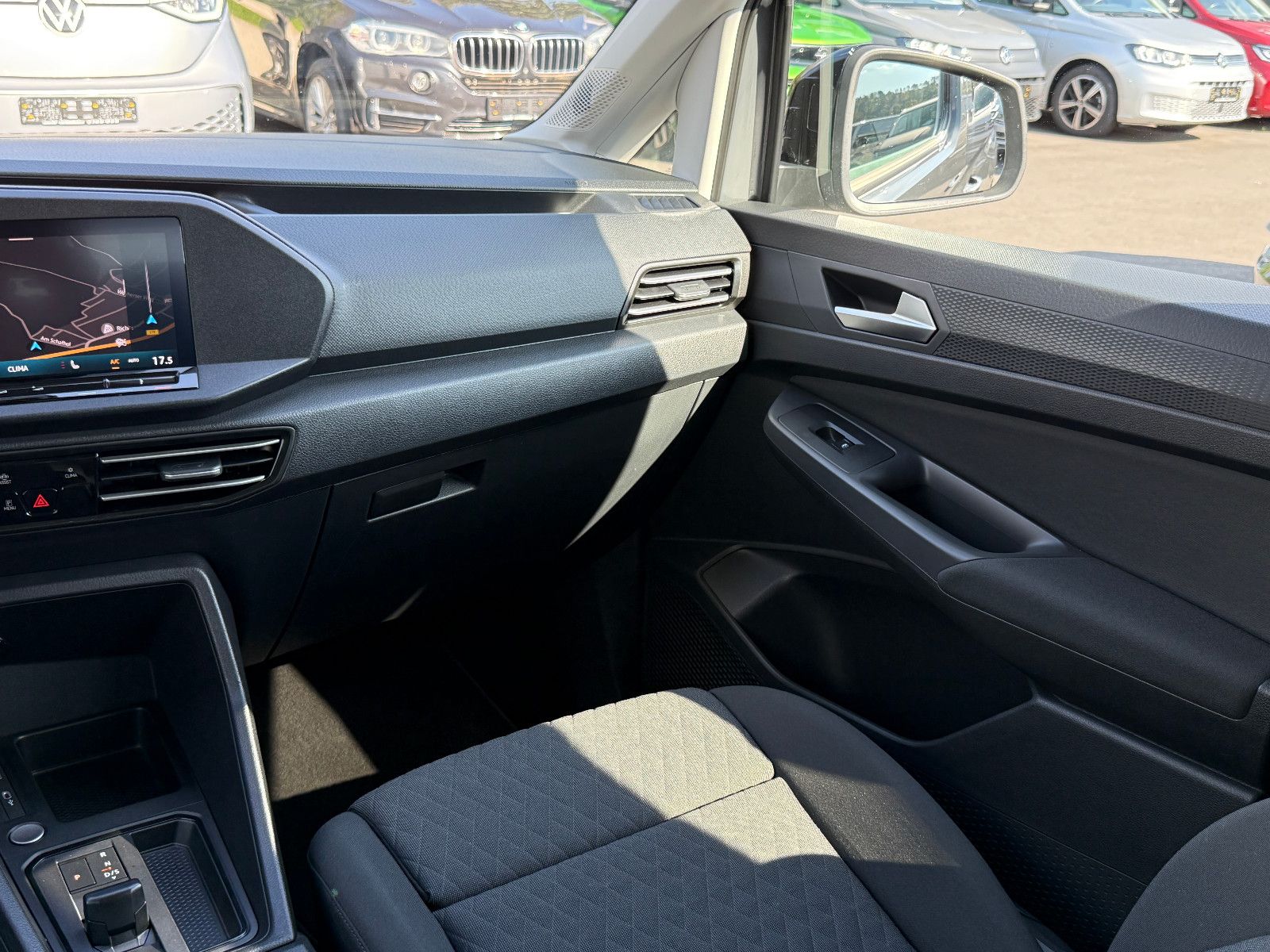 Fahrzeugabbildung Volkswagen Caddy Goal 2.0 TDI DSG ACC AHK Navi LED Sthz Kam