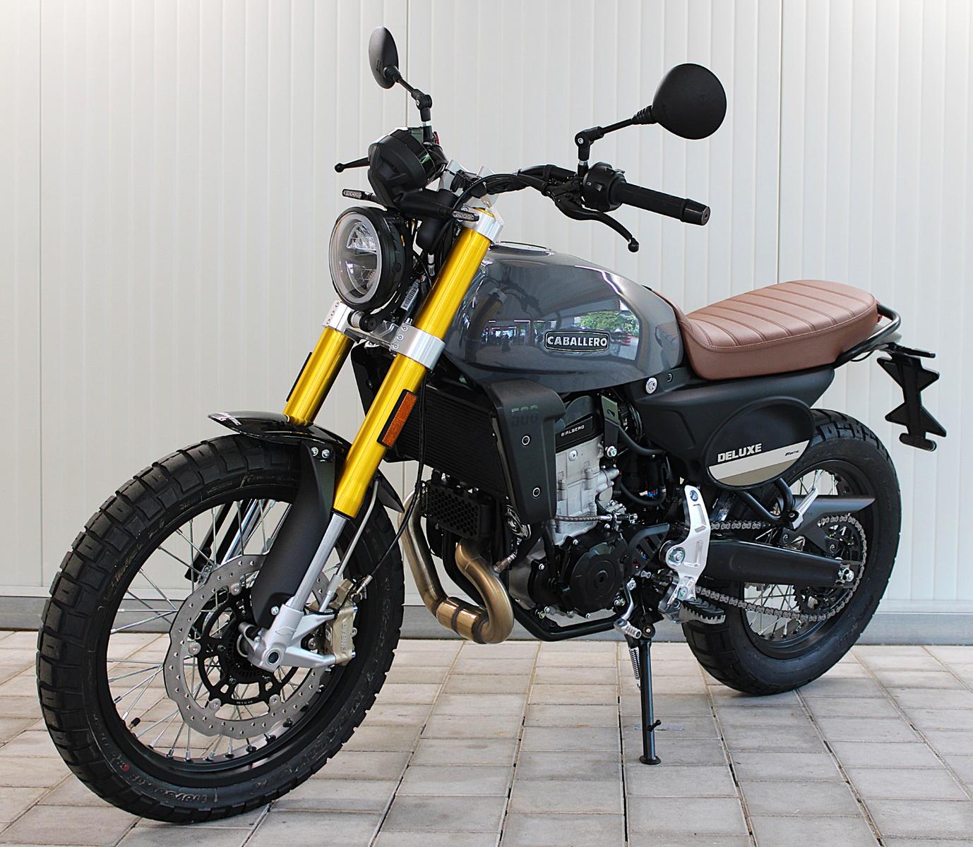 Fantic Caballero 500 Scrambler vom Römer Team
