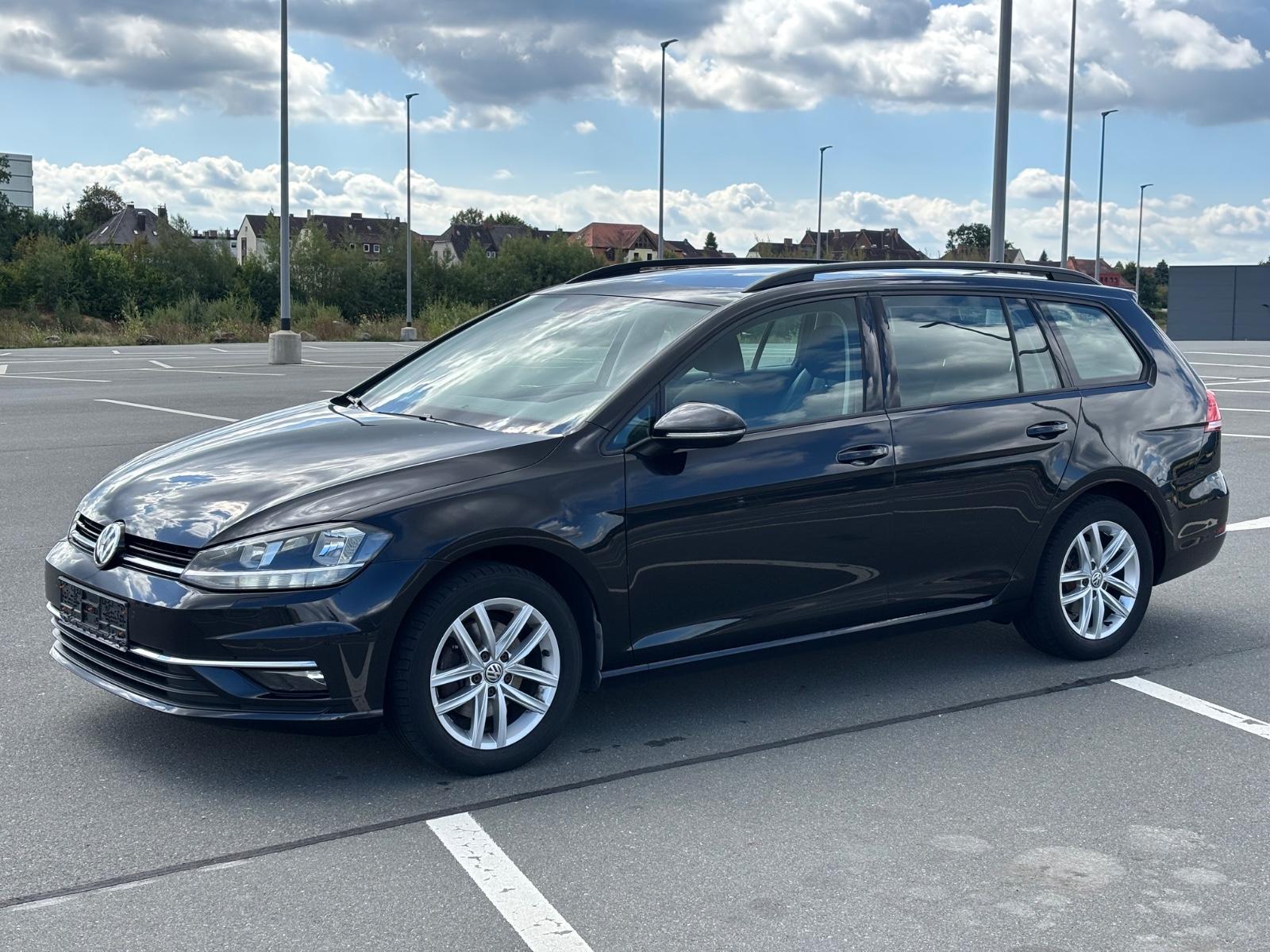 Volkswagen Golf VII 1.6 TDI DSG Variant Comfortline ACC ALU
