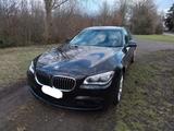 BMW 750 Benzin 2014 Tüv neu MPaket Largeversion - gebrauchte BMW 750 aus dem Jahr 2014