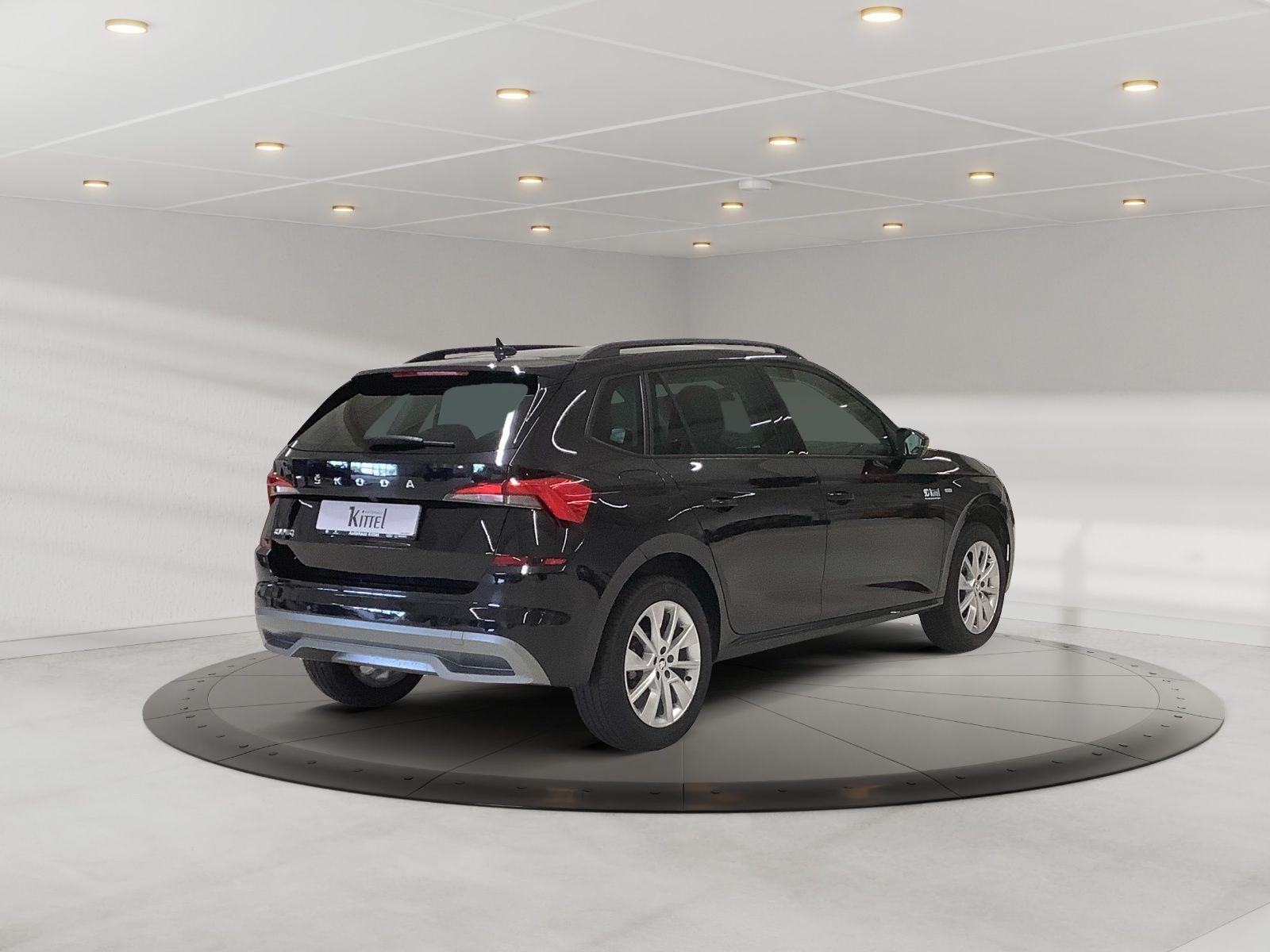 Kamiq Tour 1,5 TSI NAVI PDC KLIMAAUTO SH ALU
