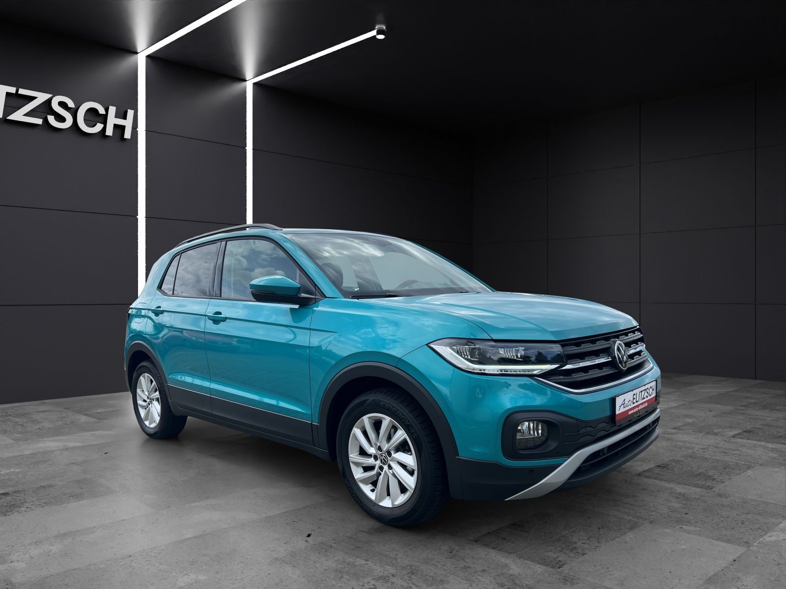 Fahrzeugabbildung Volkswagen T-Cross Life TSI LED ACC SHZ PDC WeConnect