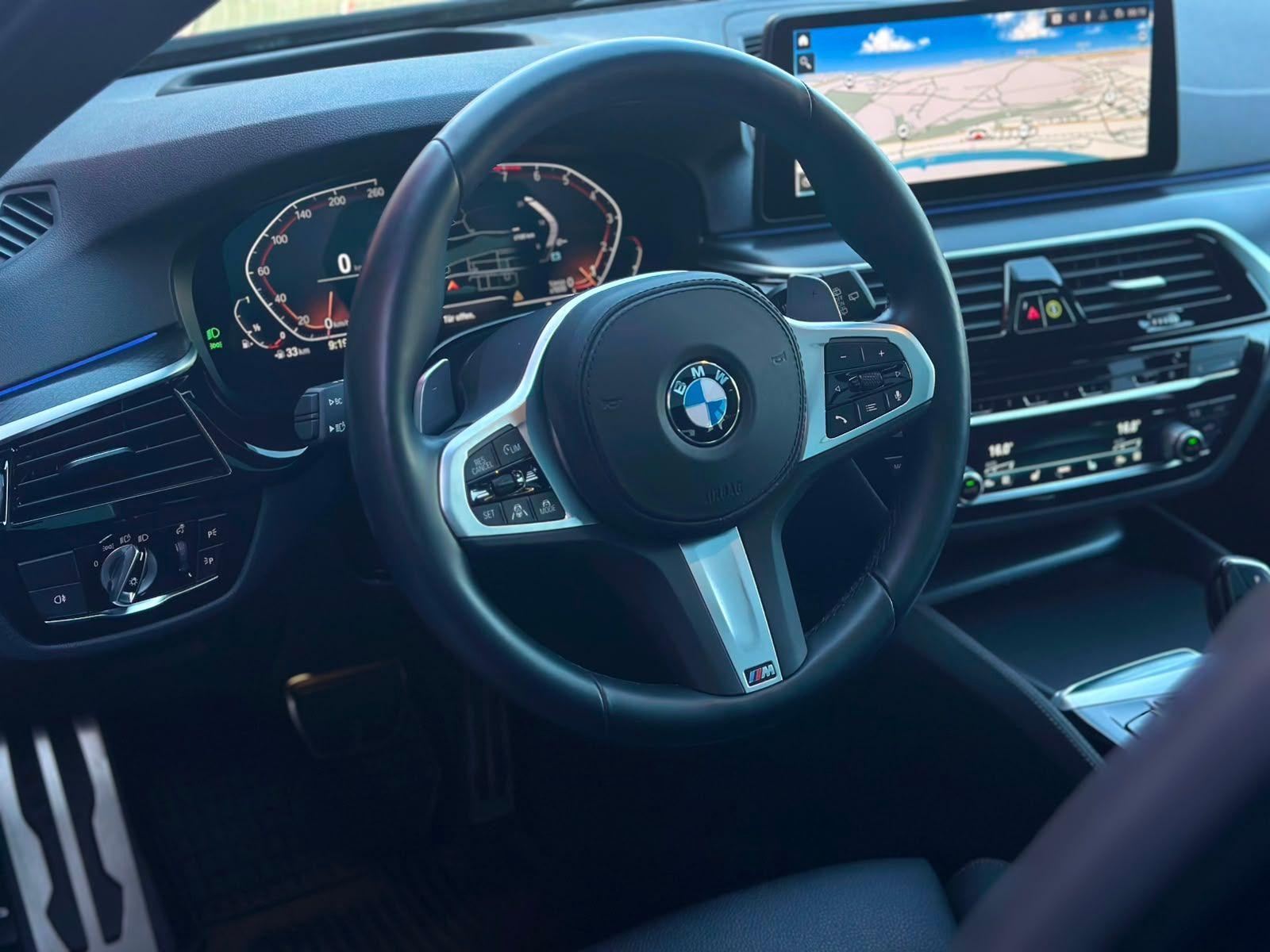 BMW 530i M SPORT PAKET HUD#LASER#ACC#PANO#LEDER#AHK