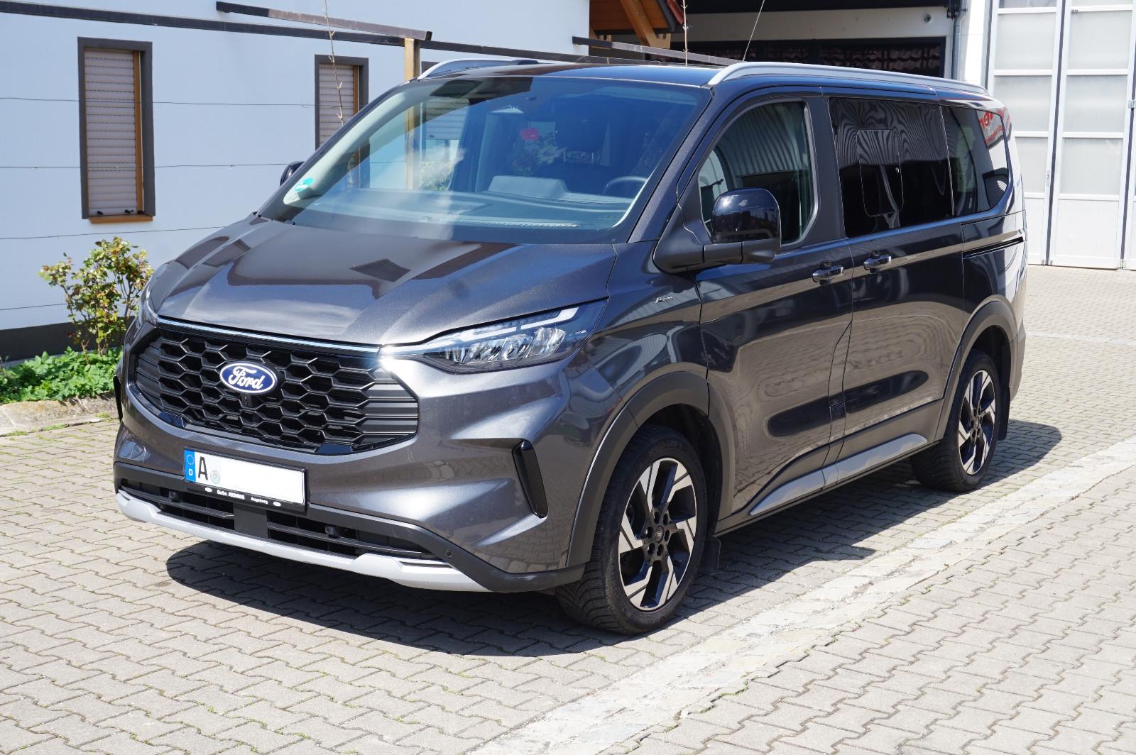 Ford Tourneo Custom Bus 320 Active AWD Top Ausstatt.