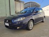 Fiat Croma 1.9 mjt 8v Emotion - blaue Fiat Croma