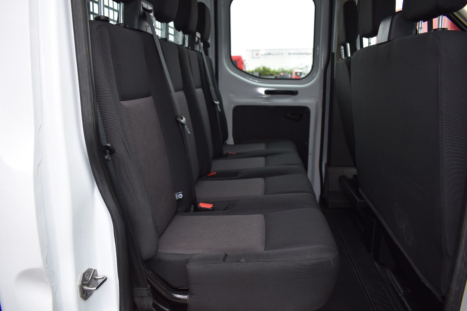 Fahrzeugabbildung Ford Transit Pritsche 310 L2 Doppelkabine *AHK*