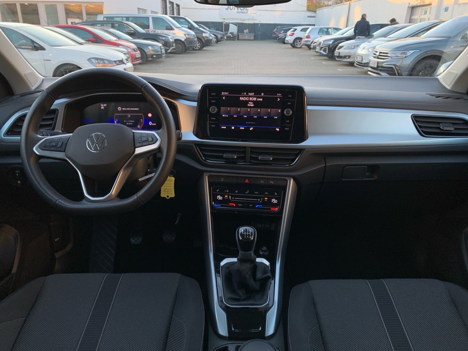 Volkswagen T-Roc - Bild 12