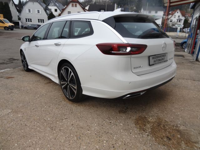 Fahrzeugabbildung Opel Insignia OPC-Line Super Optik/Innovation/OPC/4x4