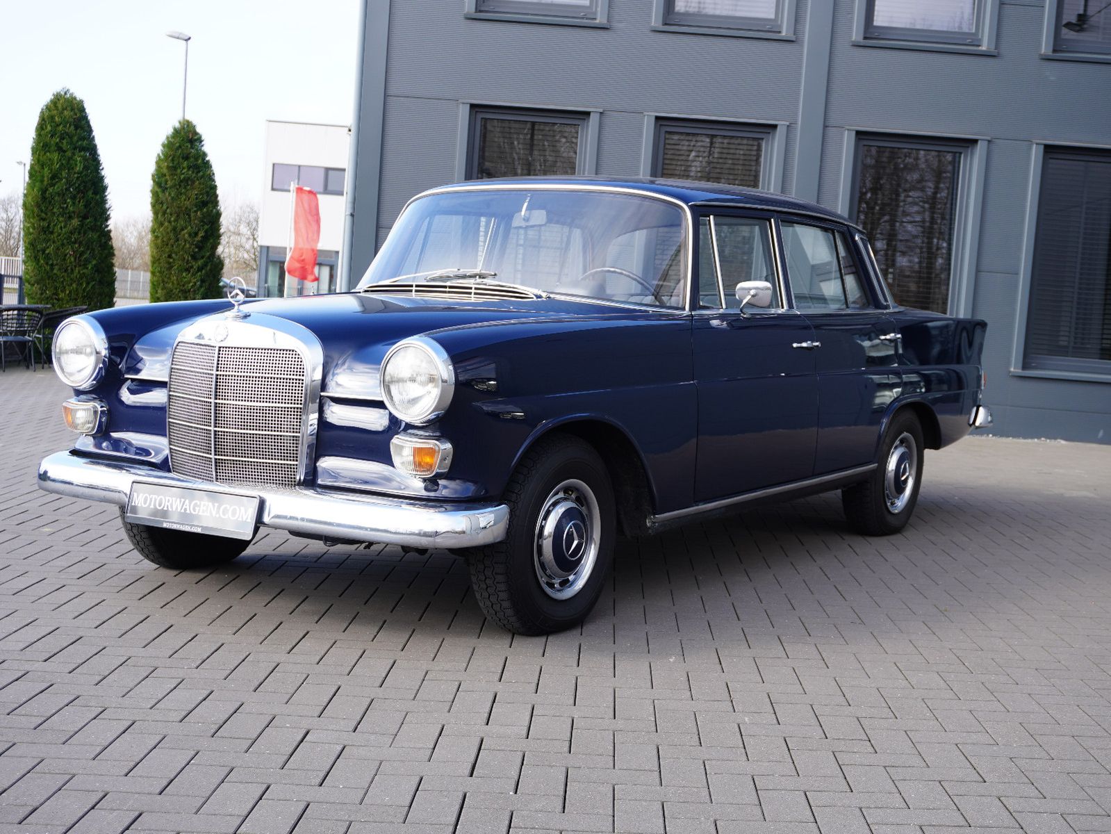Fahrzeugabbildung Mercedes-Benz 200