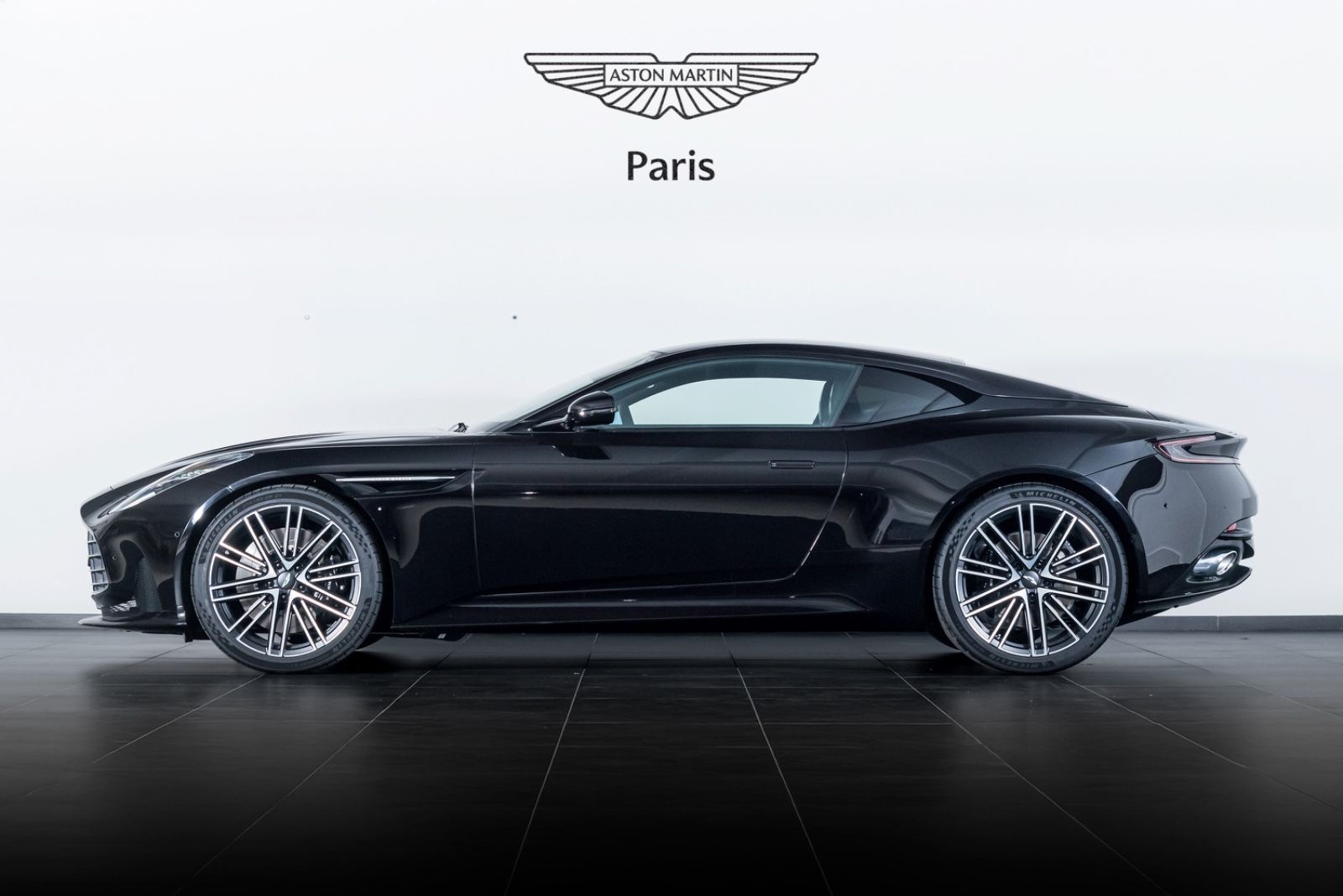 Aston Martin DB12 4.0 V8 imagem 3