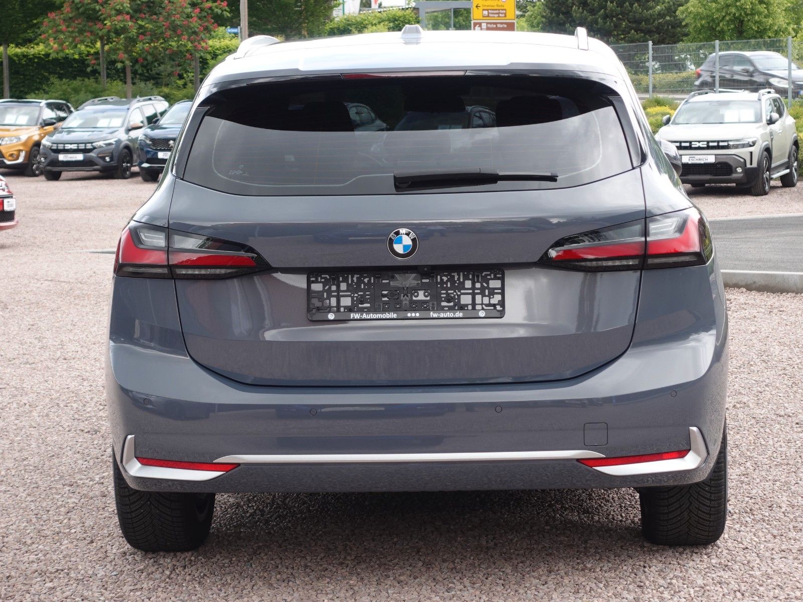 Fahrzeugabbildung BMW 218i Active Tourer Aut. DCT Ad.LED/AHK/el.Heckkl