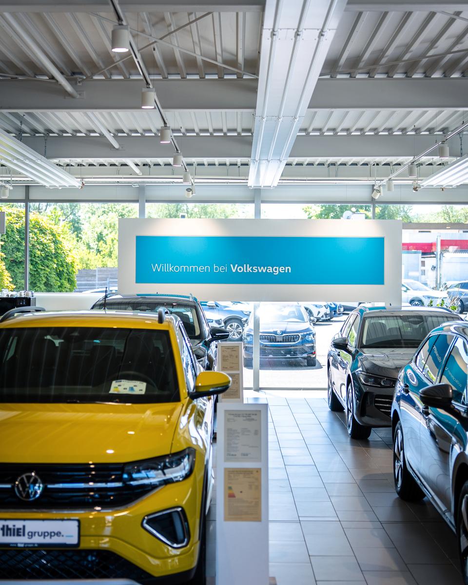 showroom-image-bottom