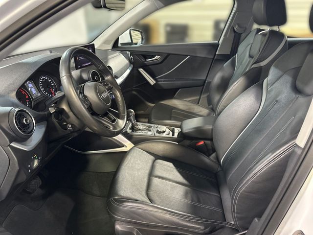 Q2 40 TFSI S TRONIC QUATT ADVANCED +LED+AHK+PDC+
