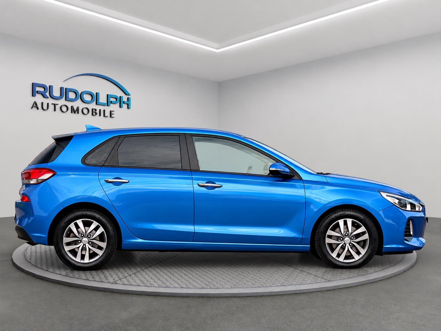 Hyundai i30 1,4 AUTOM. NAVI SITZHEIZ.SCHECKHEFT GARANTIE