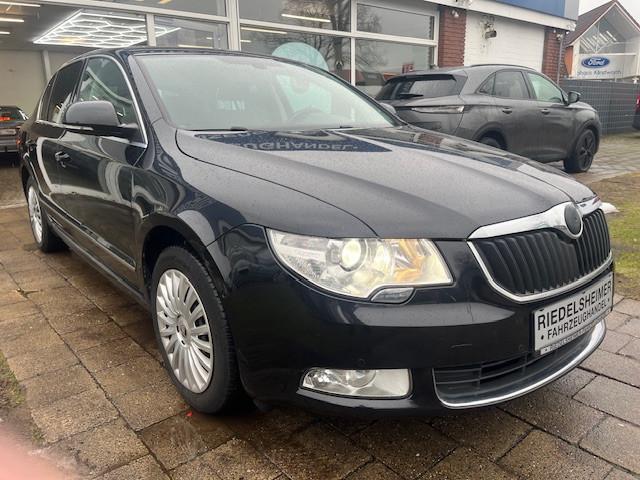 Skoda Superb Eleg. 2.0 TDI AUT LEDER NAV STZG EGSD AHK