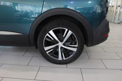 Fahrzeugabbildung Peugeot 5008 Allure 1.2T NAVI/LED/PDC/AHK/7-SITZER/TEMPO