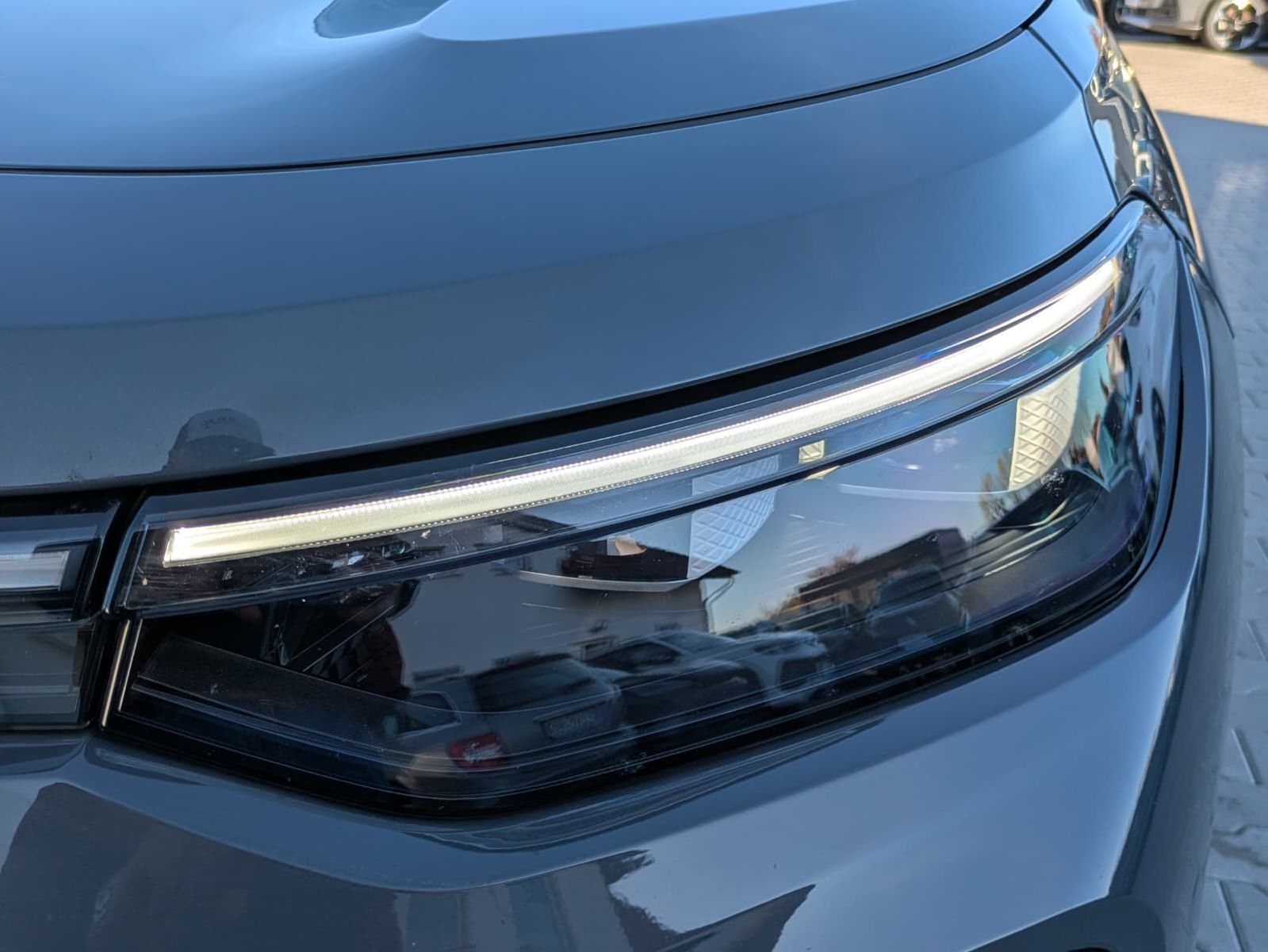 Fahrzeugabbildung Volkswagen Tayron 2.0 TDI 4M R-Line BLACK*7Si*MATRIX*PANO