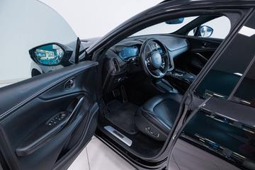 صورة 4 لـ 2020 Aston Martin DBX