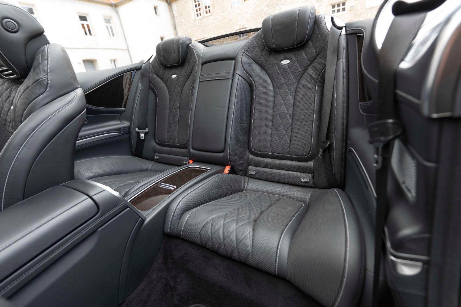 Fahrzeugabbildung Mercedes-Benz S 560 CABRIOLET BURMESTER 360° ACC MASSAGE LED