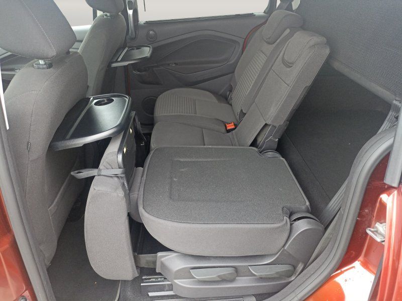 Fahrzeugabbildung Ford Grand C-Max  1.5 EB. Automatik Titanium