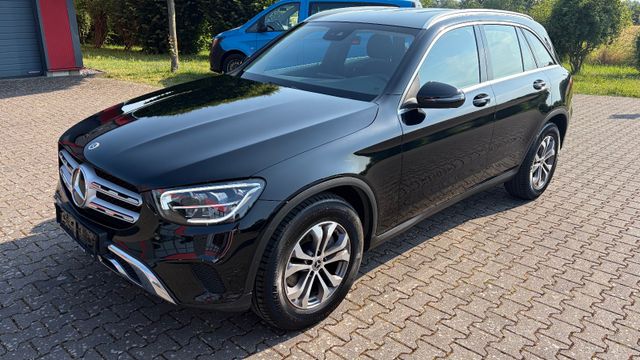 MERCEDES-BENZ GLC 220 d 4Matic LED AHK Kamera