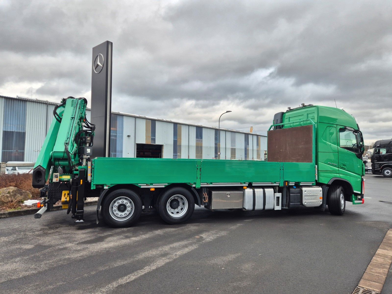 Fahrzeugabbildung Volvo FH 500 Heckkran MKG HLK341SHP Funk AHK
