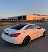 Mercedes-Benz Mercedes Benz E350 TÜV NEU - Mercedes-Benz E 350 in Kassel