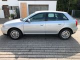 Audi A3 1.6 Ambiente 4-Türer, wenig km - Audi A3: Türer
