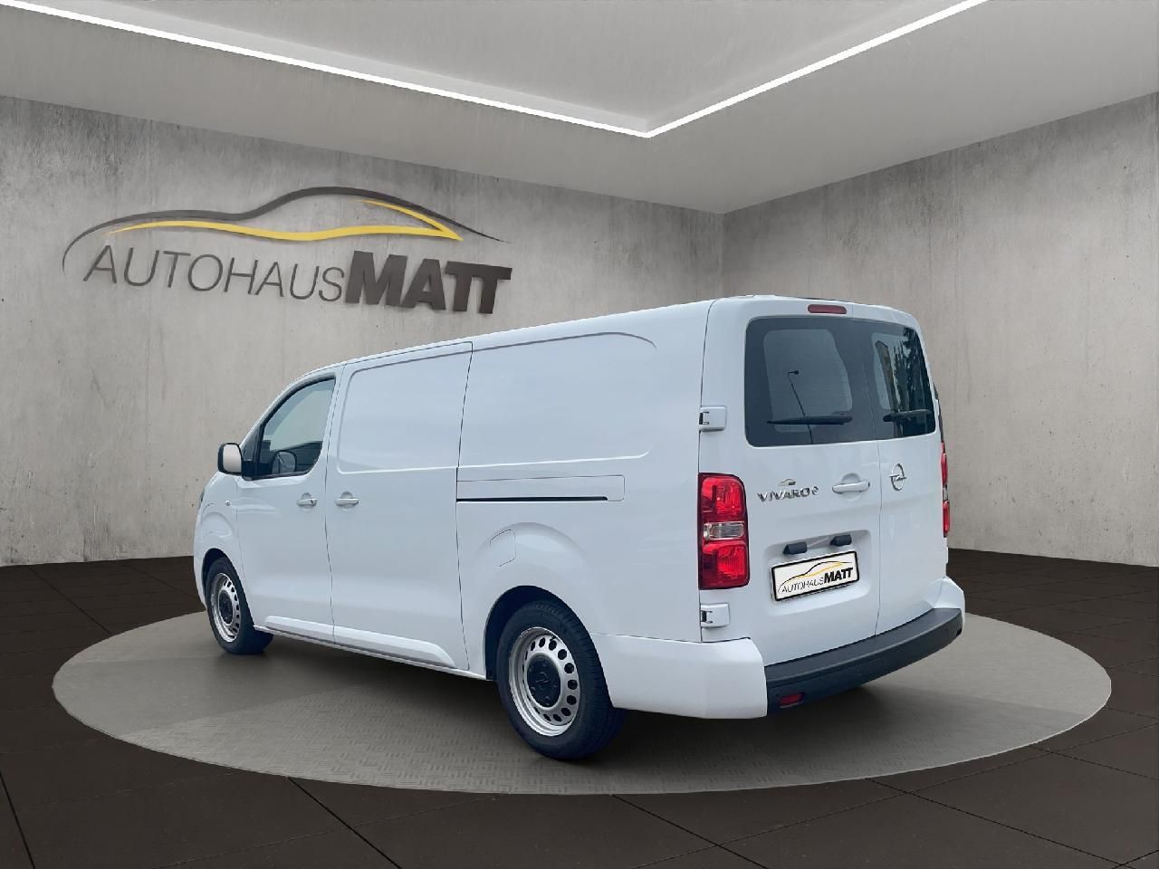 Fahrzeugabbildung Opel Vivaro Kasten -e Basis L
