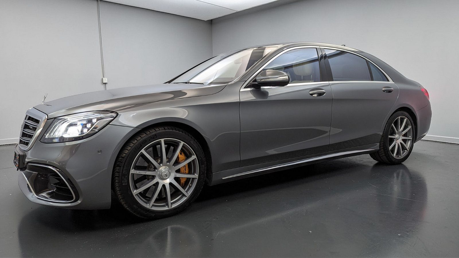 MERCEDES-BENZ S 63 AMG 4M+ L*DRIVERS*KERAMIK*PANO*SITZKLI*MEGA