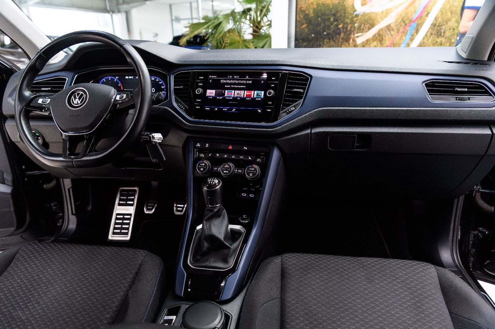 Fahrzeugabbildung Volkswagen T-Roc 1,5 United+LM+SH+PDC+Drive Mode+Digi Cockp