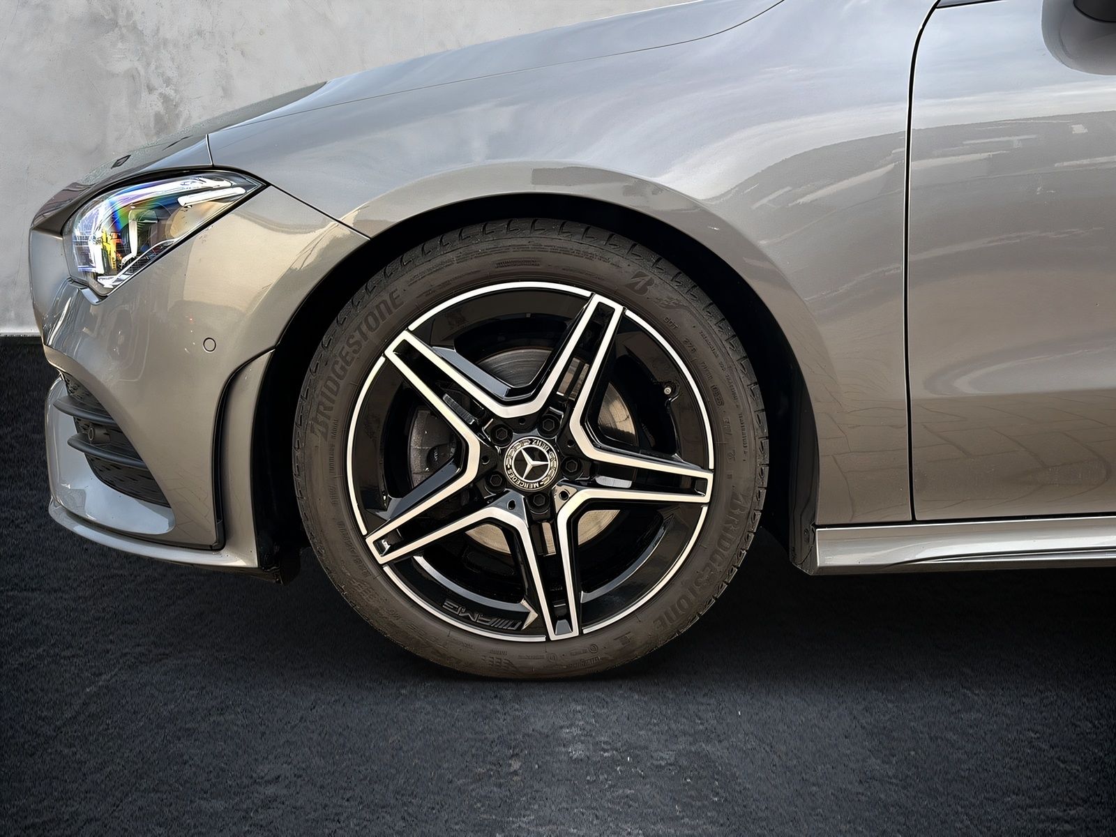 Fahrzeugabbildung Mercedes-Benz CLA 200 Shooting Brake AMG LINE NIGHT LED DSC