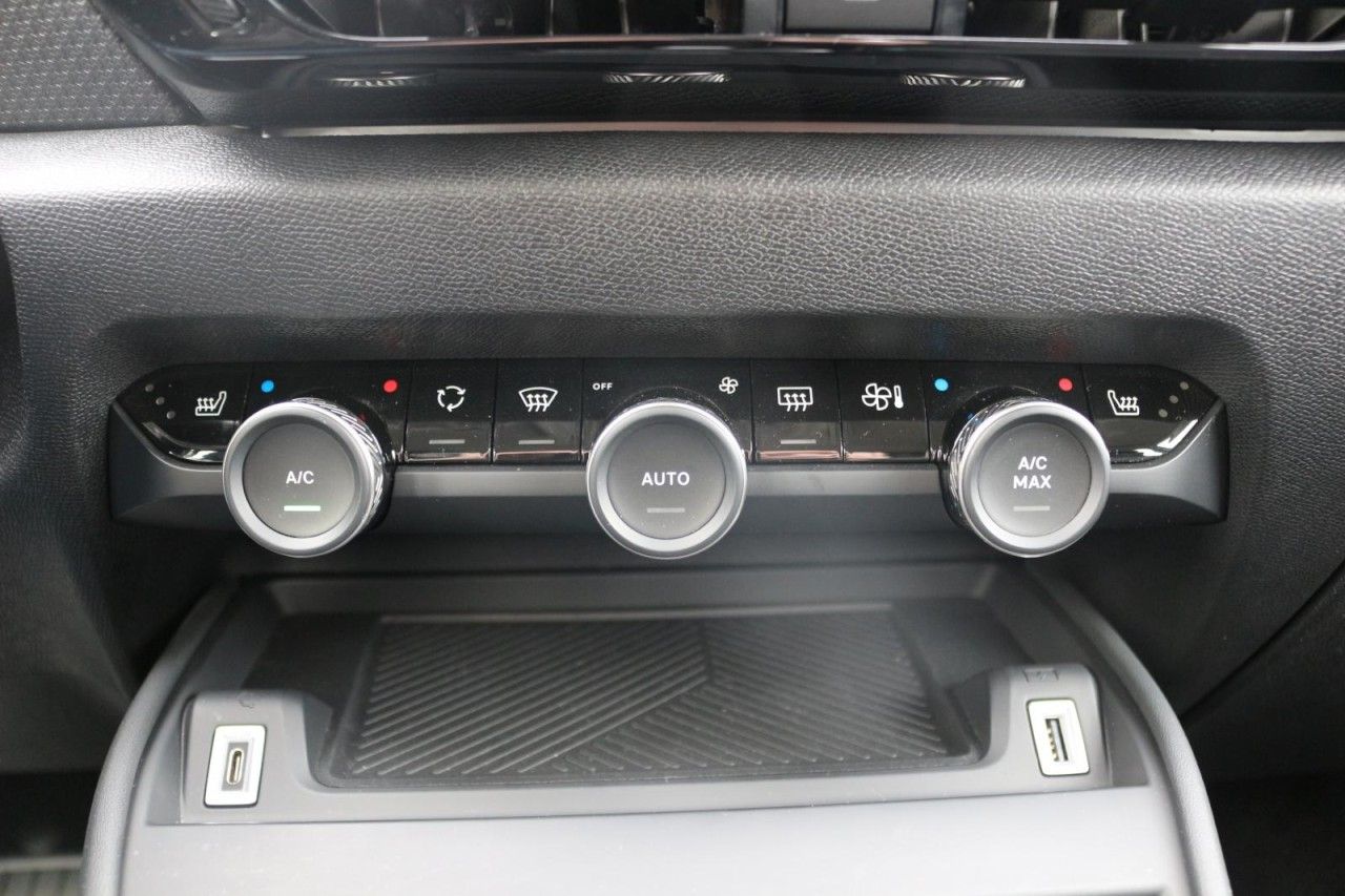 Fahrzeugabbildung Citroën C4 -e FEELPACK 136