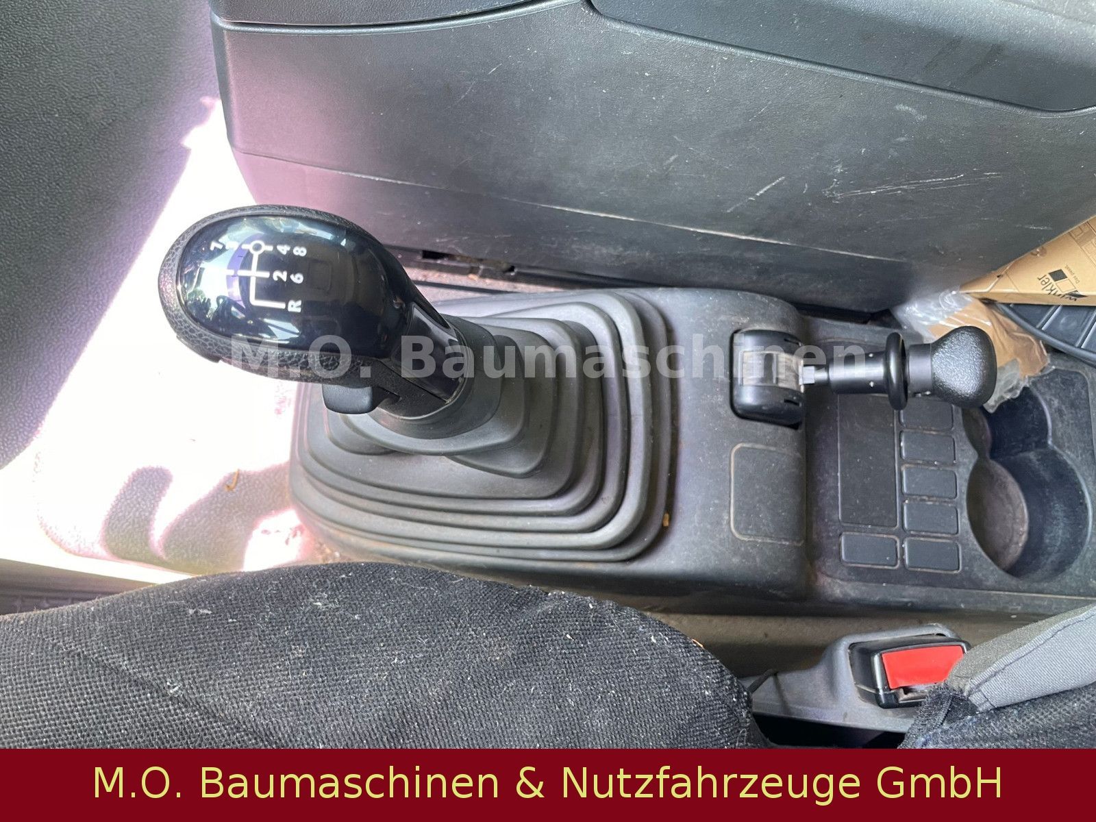 Fahrzeugabbildung MAN TGA 26.410 / Müller Saug u. Spühlwagen / 14.500L