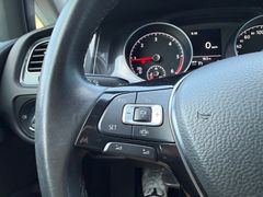 Fahrzeugabbildung Volkswagen Golf VII Lim 1.6 TDI Comfortline *ACC*SHZ*PANO*