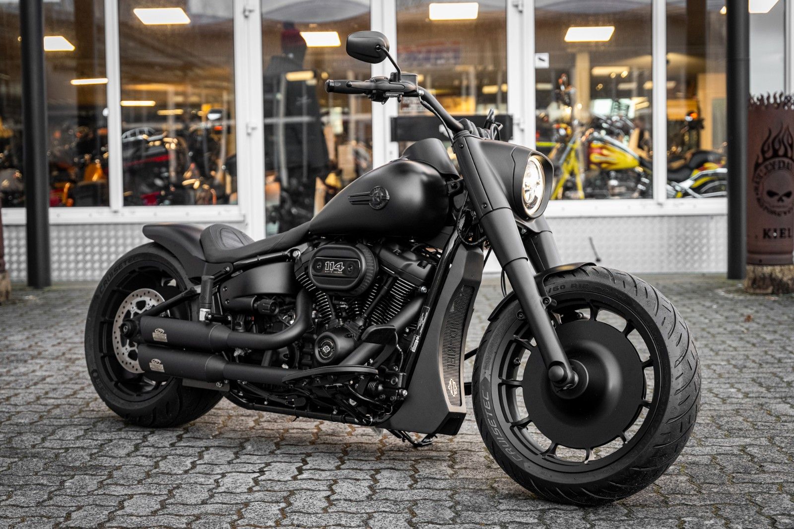 Fahrzeugabbildung Harley-Davidson ALL MATT DARK FAT BOY FLFBS 114
